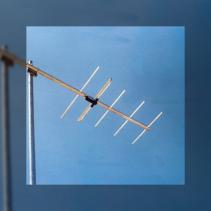antena-direccional-vhf-200-350_01_2.jpg